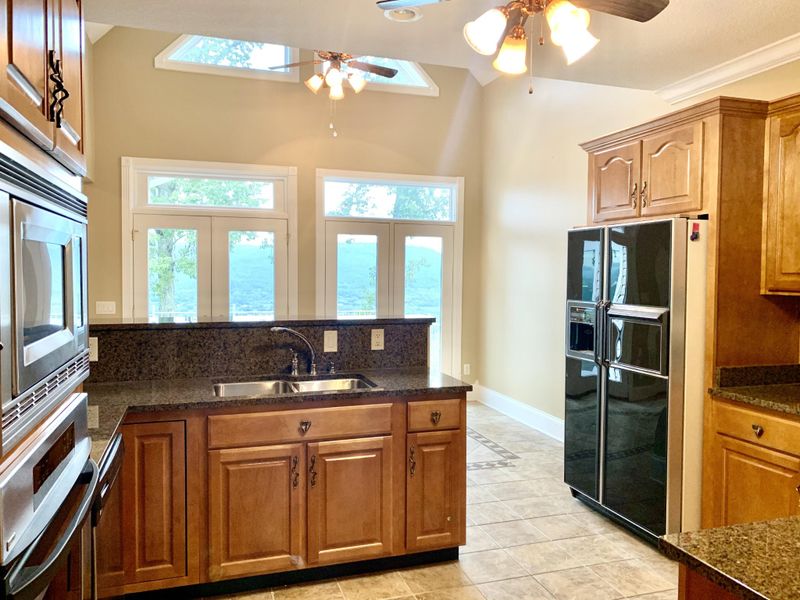 345 S Mission Ridge Dr, Rossville, GA 30741