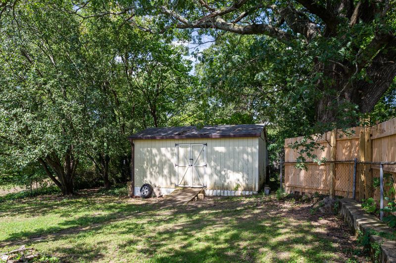 112 Washington St, Rossville, GA 30741