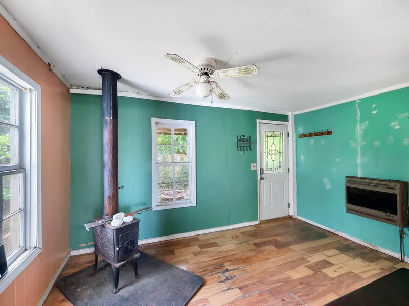 9359 Scenic Hw, Lookout Mountain, GA 30750