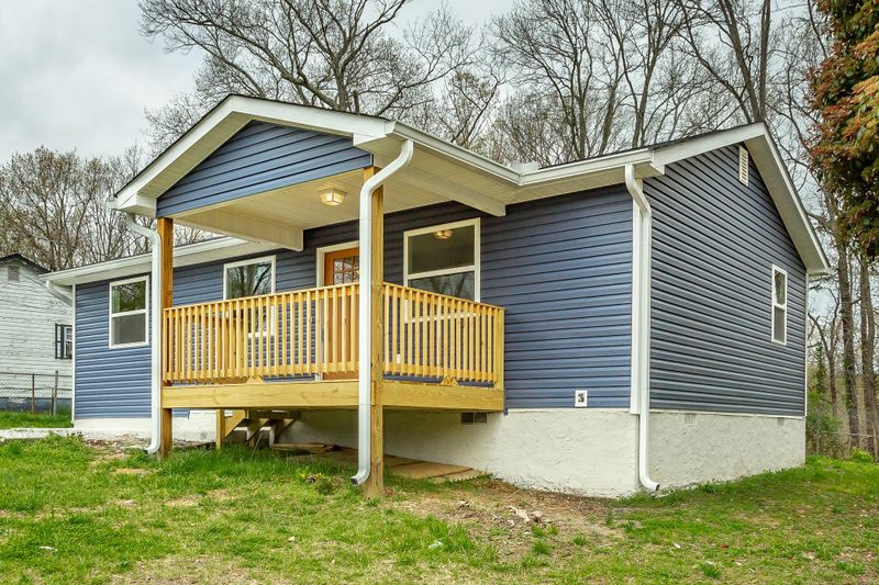 40 Kent Dr, Rossville, GA 30741