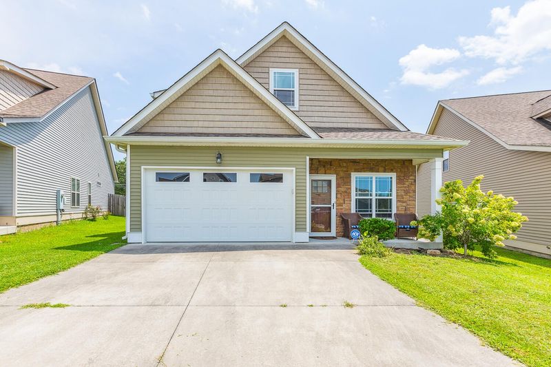 72 Georgetown Dr, Ringgold, GA 30736