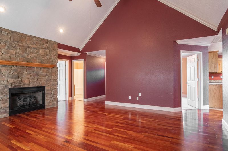 41 Peavine Rd, Ringgold, GA 30736