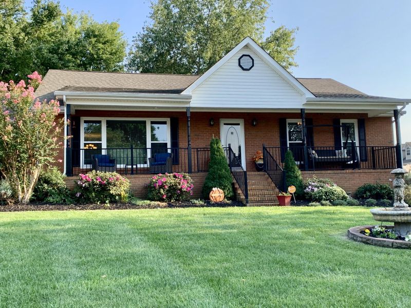 94 Dove Dr, Ringgold, GA 30736