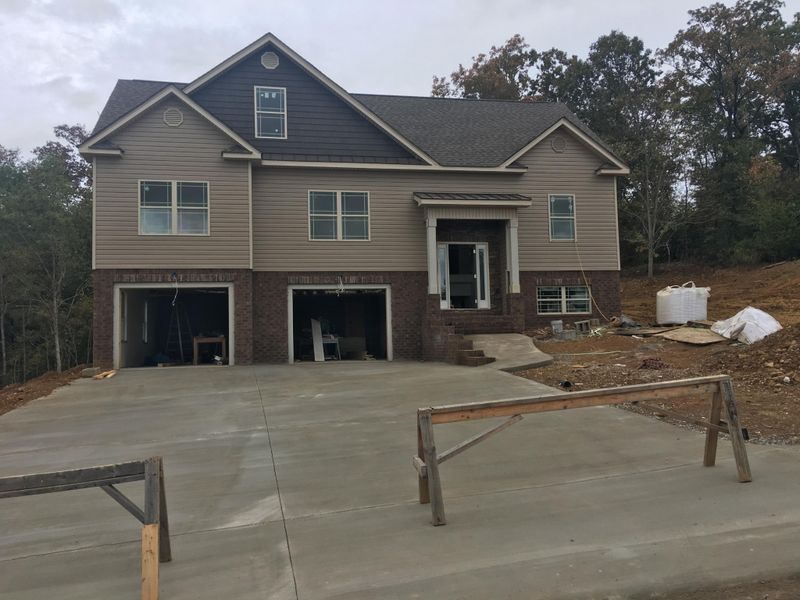 672 Ginger Lake Dr, Rock Spring, GA 30739