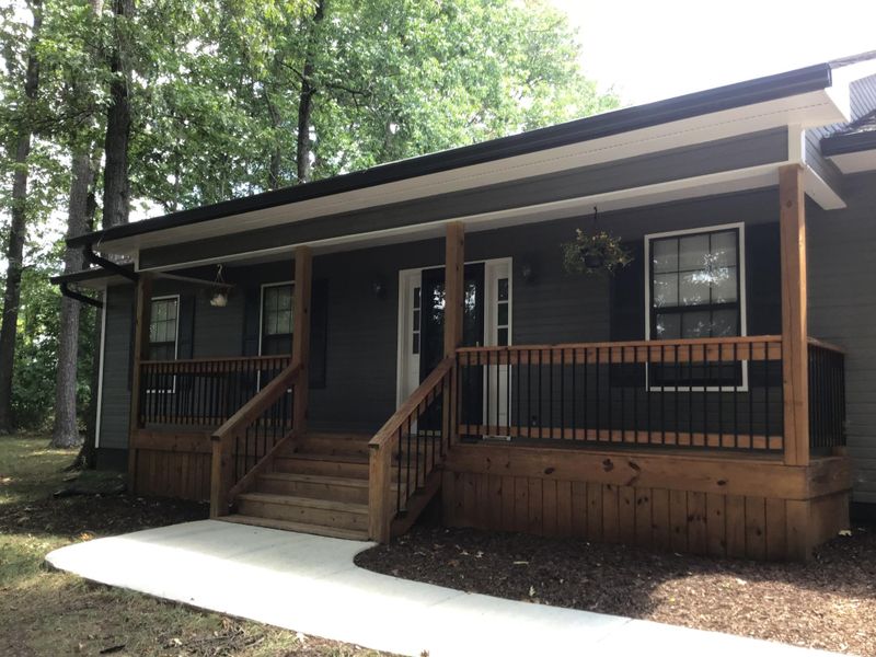 70 Linda Ln, Rossville, GA 30741