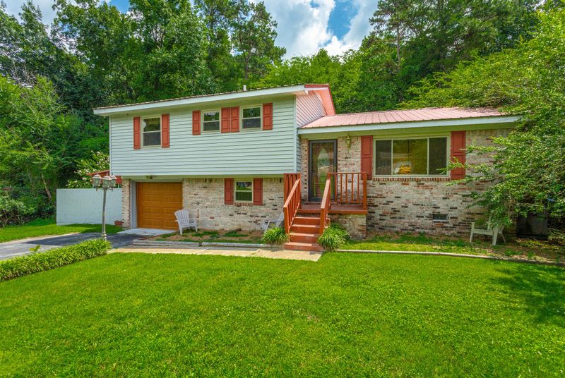 86 Barton St, Ringgold, GA 30736
