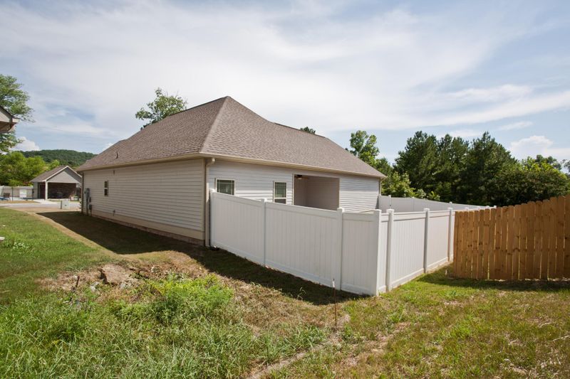 46 Windham Ln, Ringgold, GA 30736