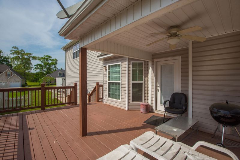 89 Molly Ln, Ringgold, GA 30736