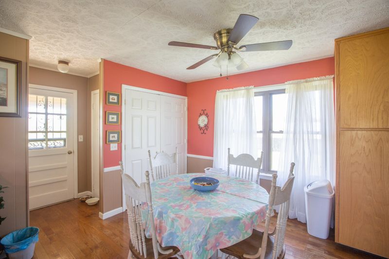862 Roy Bird Rd, Rock Spring, GA 30739
