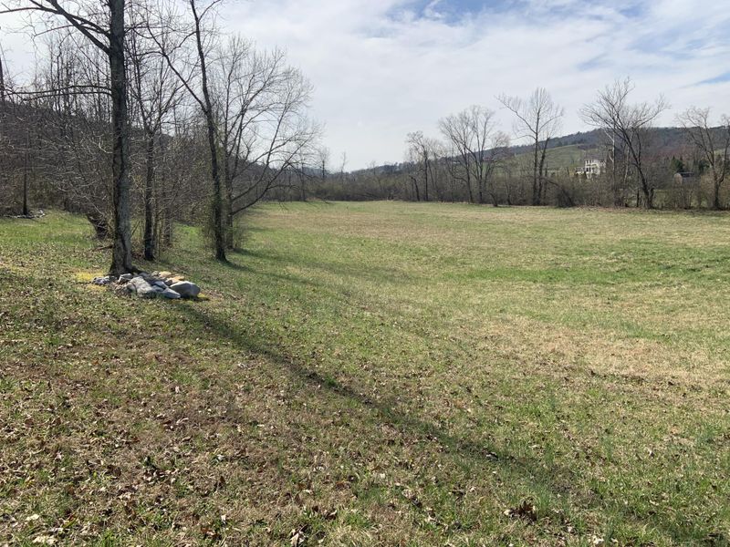 80 Greystone Dr, Ringgold, GA 30736