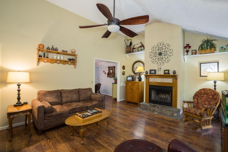 178 Stonecrest Cir, Ringgold, GA 30736