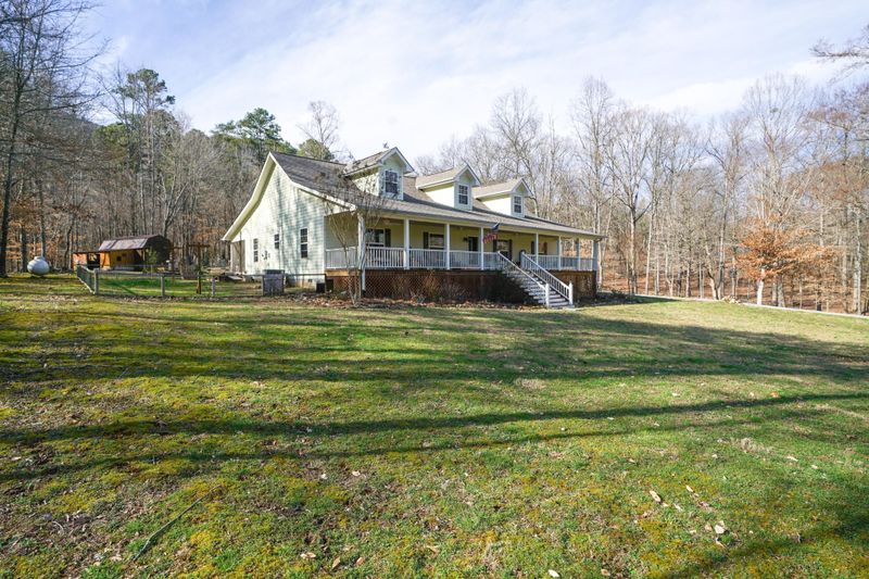 189 Shady Cove Ln, Chickamauga, GA 30707