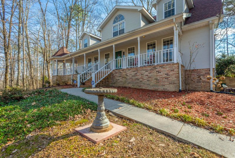 233 Rolling Hills Dr, Ringgold, GA 30736