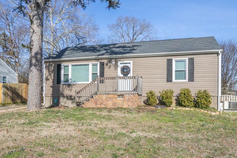 102 Mcafee Rd, Rossville, GA 30741