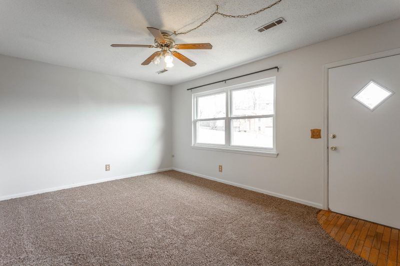 3 Lenox Cir, Rossville, GA 30741