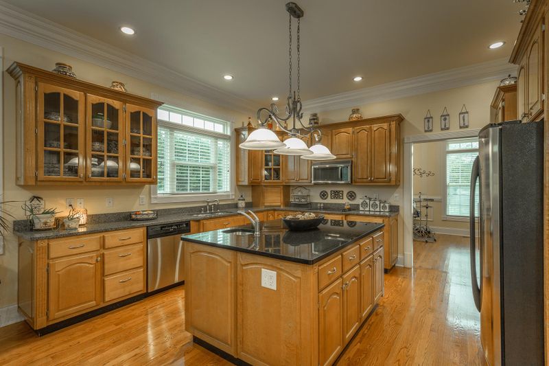 1171 Twin Cedars Rd, Chickamauga, GA 30707