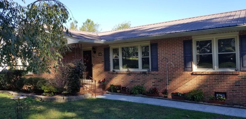 1942 Barrett Dr, Fort Oglethorpe, GA 30742