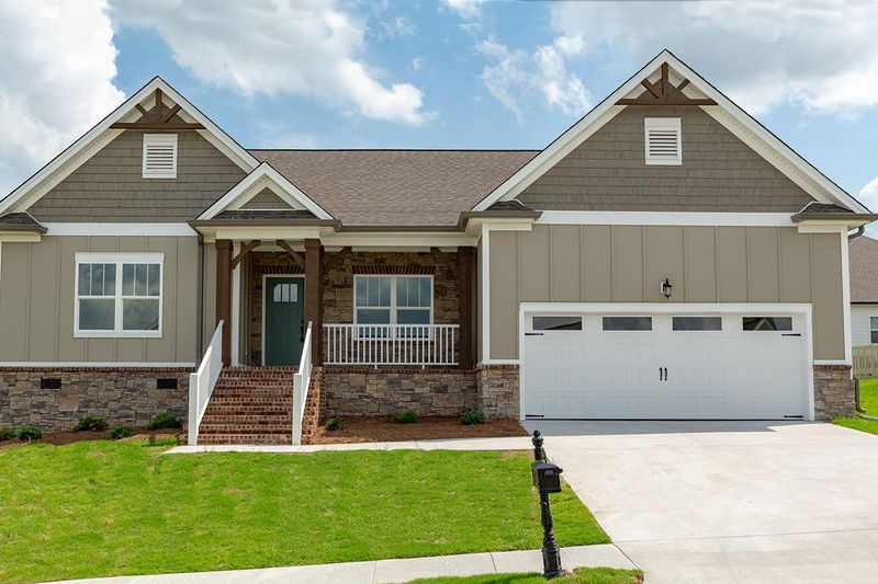 565 Lakeshore Cove Dr #27, Fort Oglethorpe, GA 30742