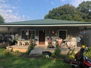 960 Cross St, Rossville, GA 30741