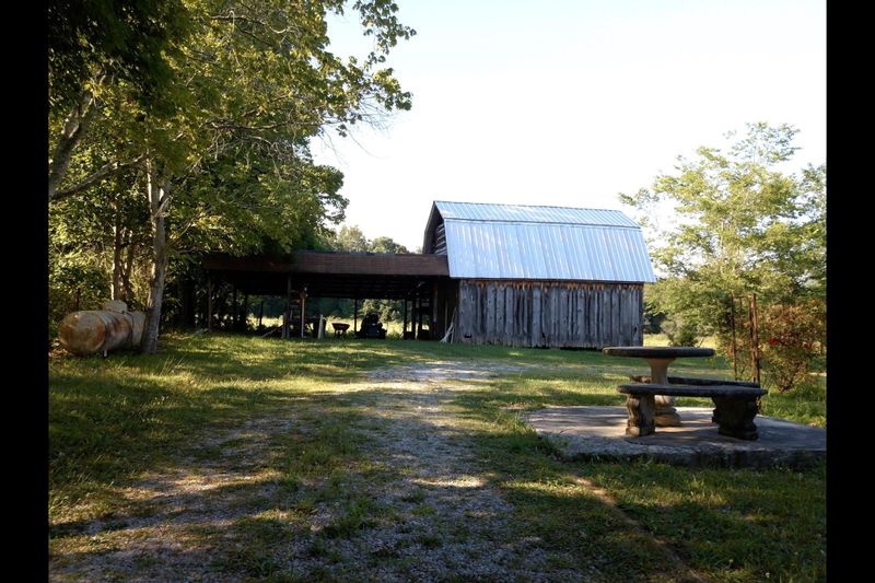 136 Lake Ridge Rd, Chickamauga, GA 30707
