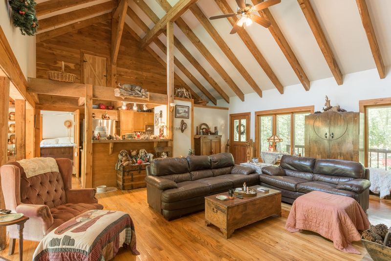 1229 Coffman Springs Rd, La Fayette, GA 30728