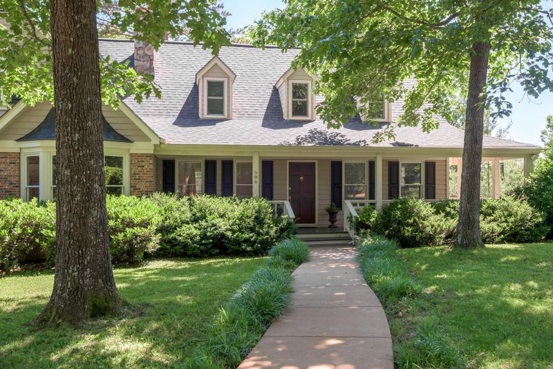 586 Payne Chapel Rd, Lookout Mountain, GA 30750