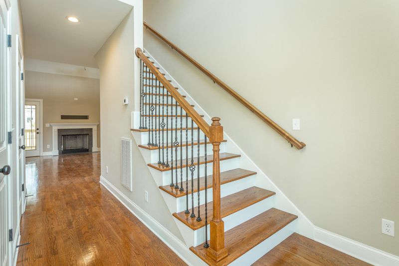 120 Hicks Ln, Rock Spring, GA 30739