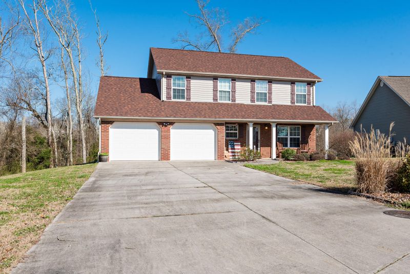 358 Sweet Birch Dr, Rossville, GA 30741