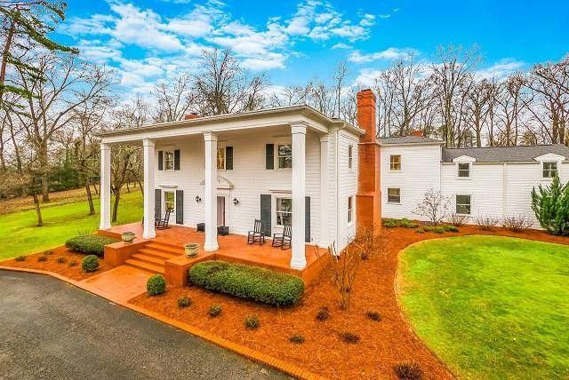8 E Orchard Dr, Chickamauga, GA 30707