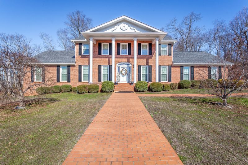 512 Stoneybrook Ln, Ringgold, GA 30736