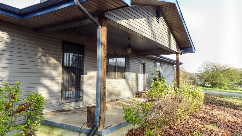 1092 Martindale Rd, La Fayette, GA 30728