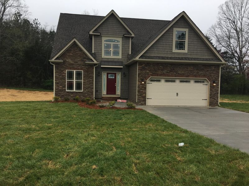 738 Ginger Lake Dr, Rock Spring, GA 30739