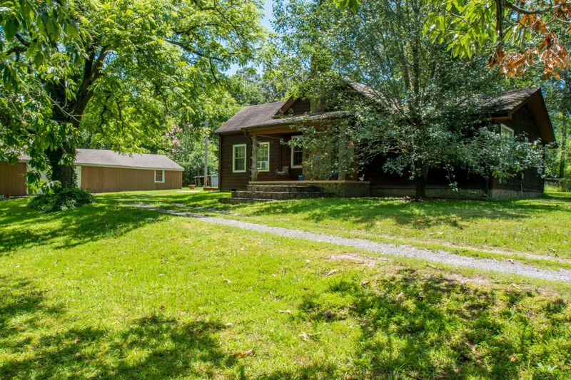 1615 Walnut Grove Rd, La Fayette, GA 30728