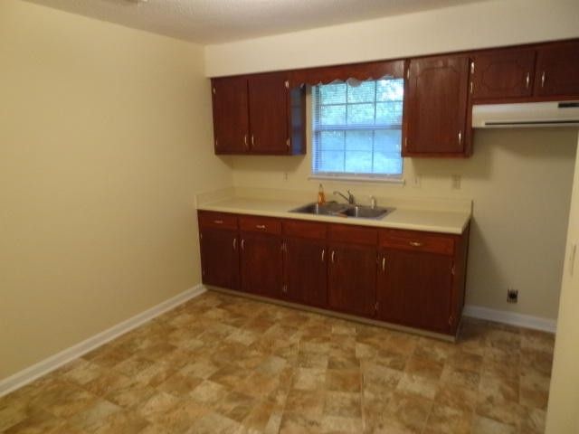 419 Diamond Dr, Chickamauga, GA 30707