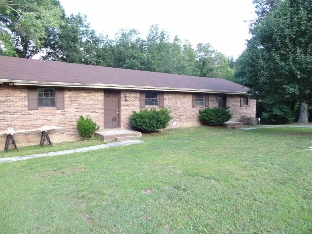 419 Diamond Dr, Chickamauga, GA 30707