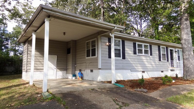 63 Chess Ln, Rossville, GA 30741