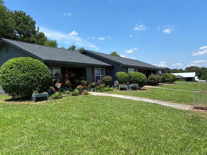 104 Sunray Dr NW, Dalton, GA 30721