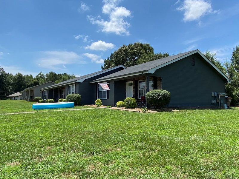 106 Sunray Dr NW, Dalton, GA 30721