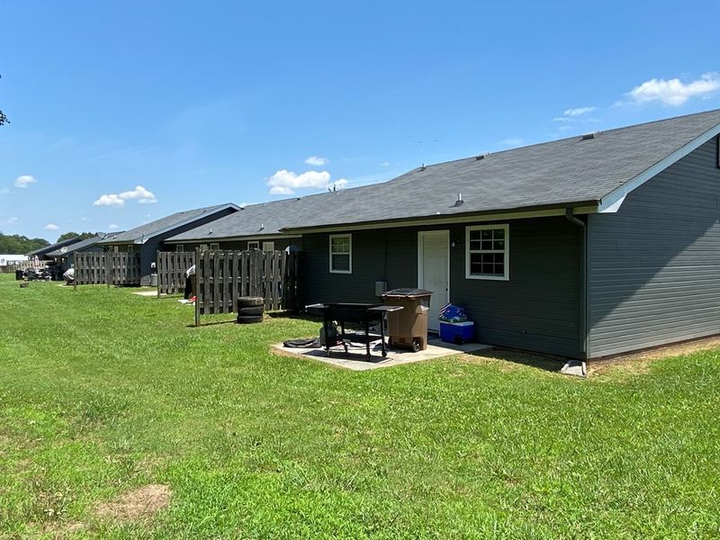 106 Sunray Dr NW, Dalton, GA 30721
