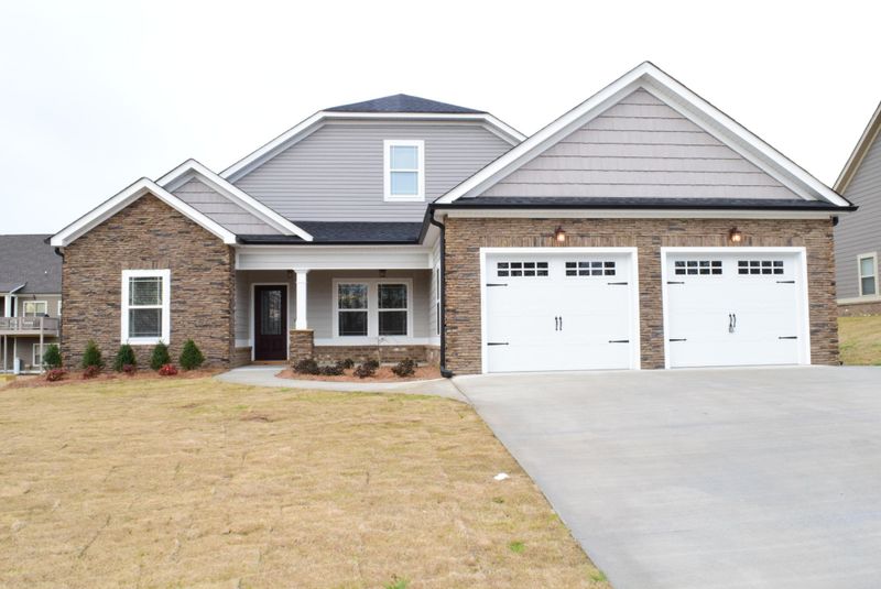 570 Live Oak Dr, Ringgold, GA 30736