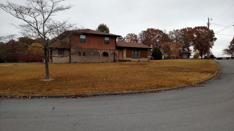 285 E Sharon Cir, Ringgold, GA 30736