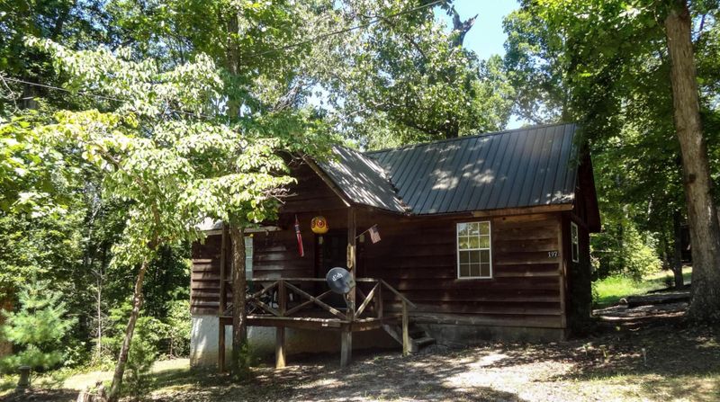 112 Slygo Rd, Trenton, GA 30752