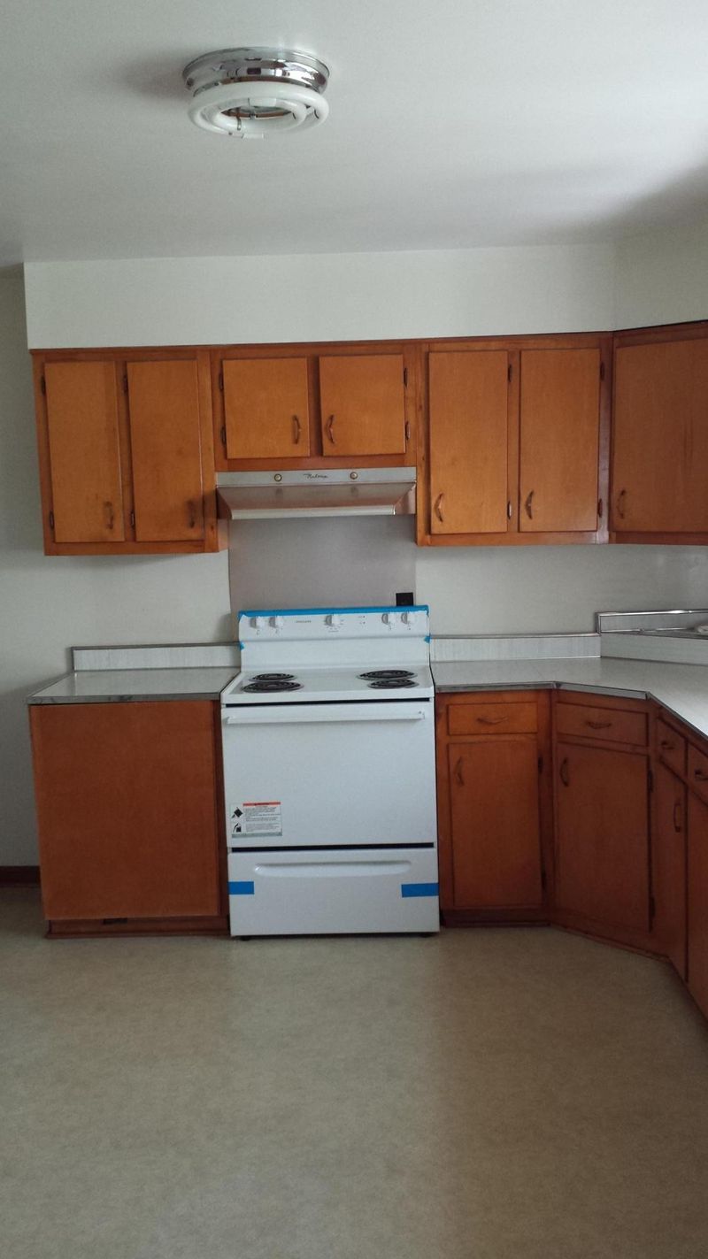 62 Cherry Ln, Rossville, GA 30741