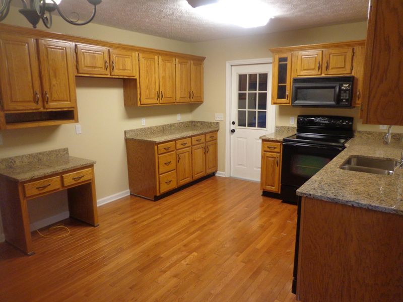 211 Crestwood Dr, Ringgold, GA 30736