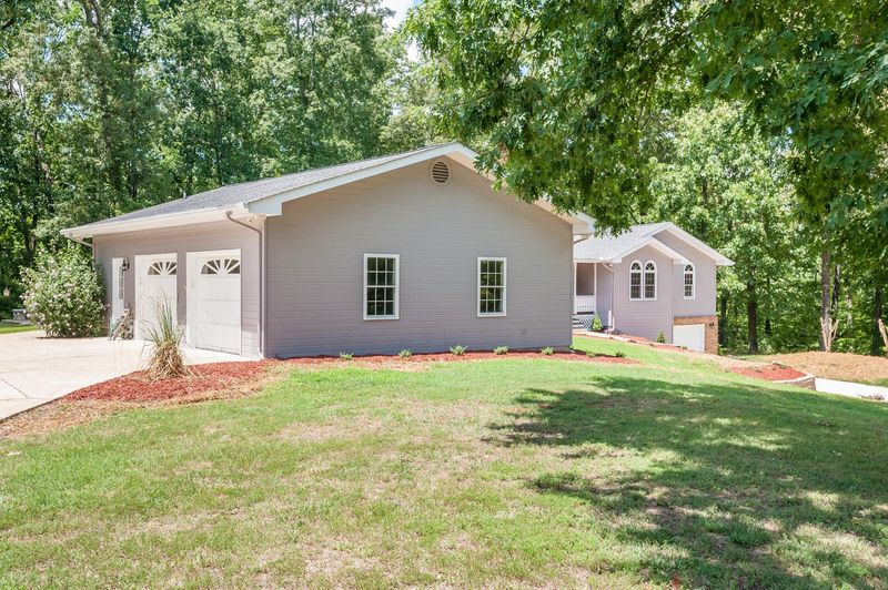 108 Hollyhock Ln, Rock Spring, GA 30739