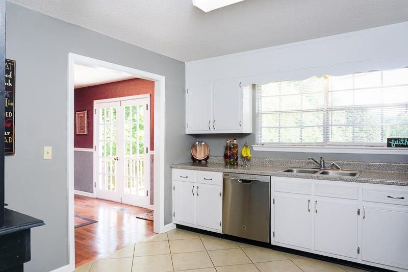 195 Maple Way, Ringgold, GA 30736