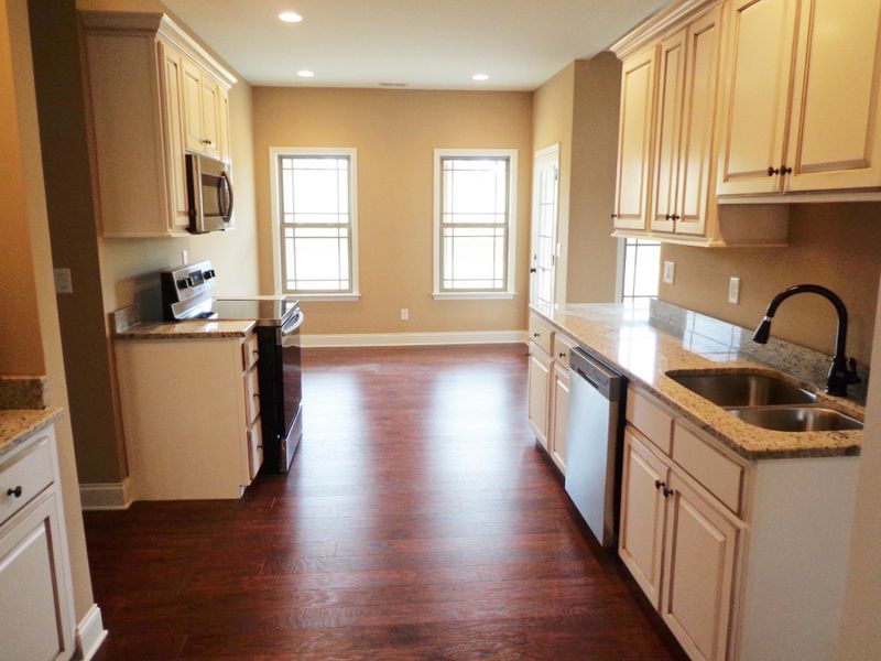 136 Sycamore Dr, Chickamauga, GA 30707