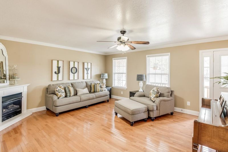 101 Lori Ln, Ringgold, GA 30736
