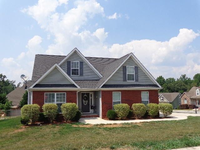 282 Fieldstone Dr, Ringgold, GA 30736