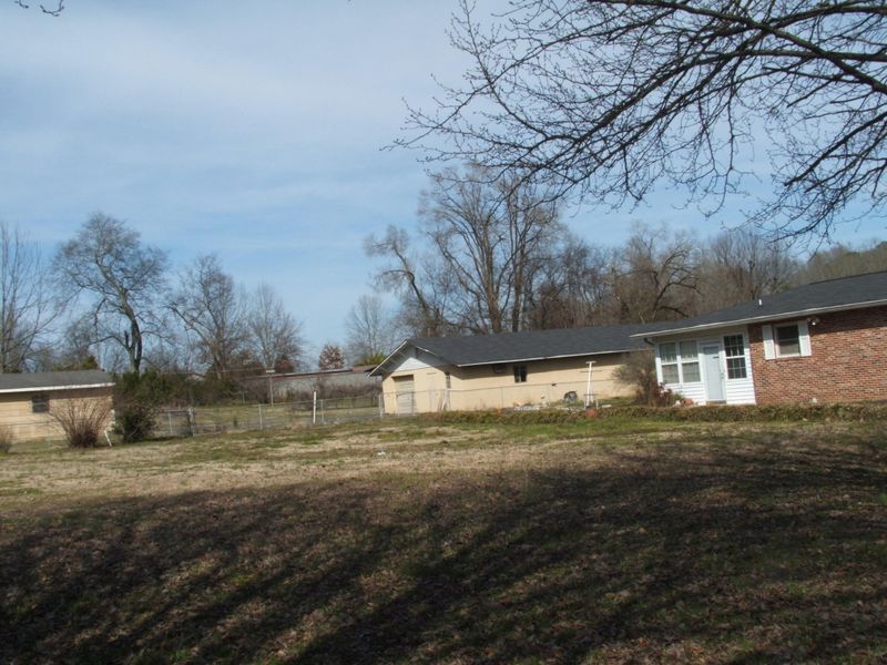 706 Shelly Ln #1, Rossville, GA 30741